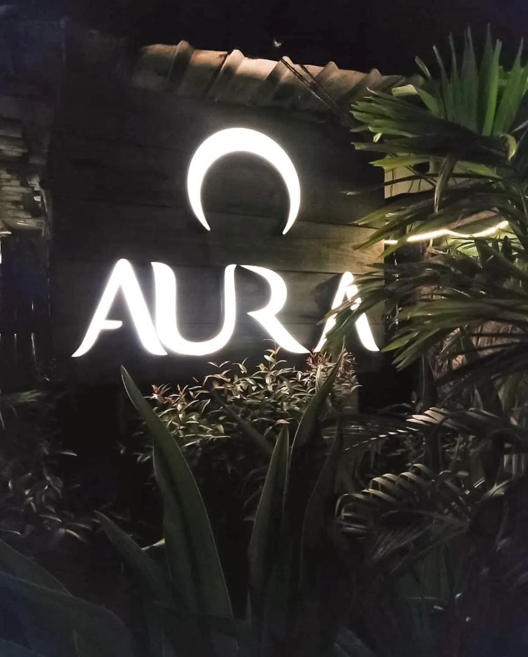 Aura beach cafe